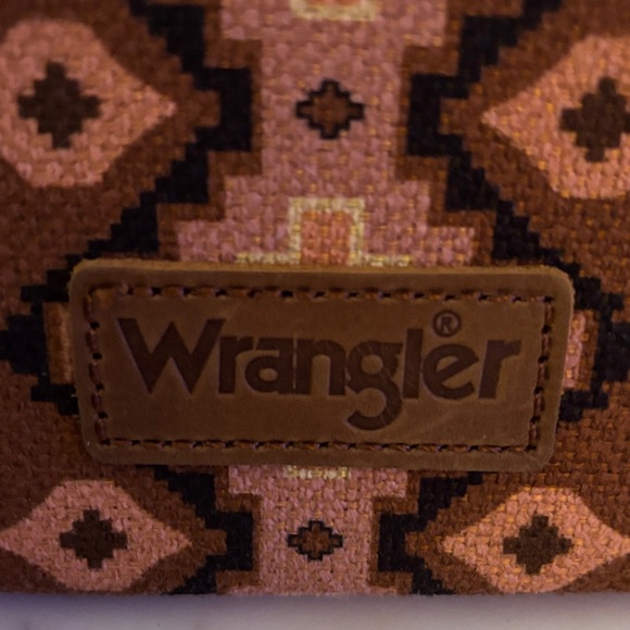Wrangler Tan and Brown Patterned Shoulder Bag - Picture 2 of 6